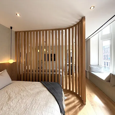 No7 Leeds (West Yorkshire)