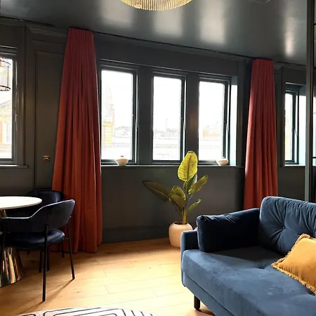 No7 * Leeds (West Yorkshire)